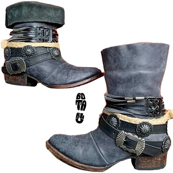 FREEBIRD BY STEVEN Yerba Strappy Chain Short Leather Ankle Bootie Boots 7 - Picture 1 of 8